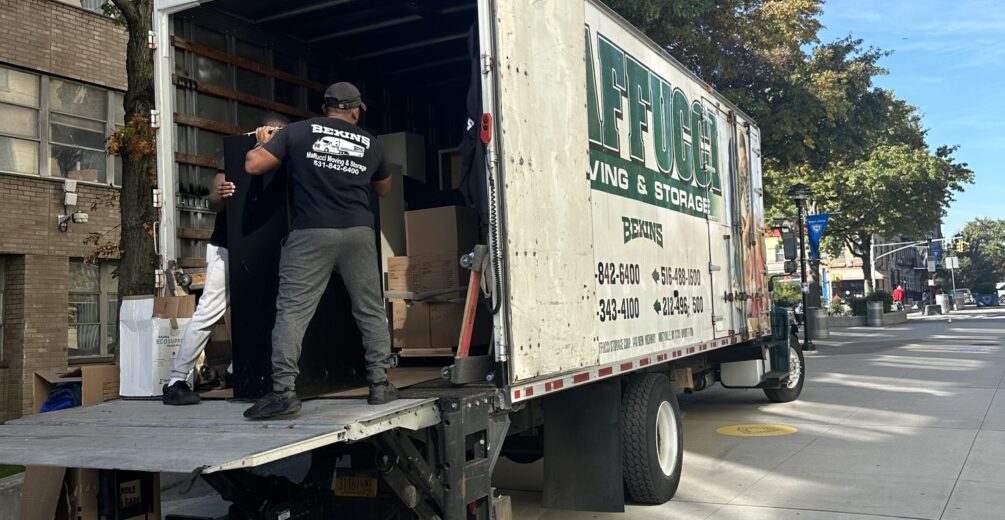 Maffucci Moving Crew Working